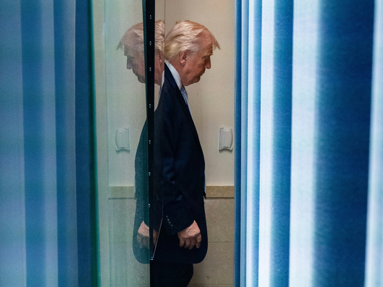 Διφορούμενη ανάρτηση Τραμπ, για «πιο ισχ...