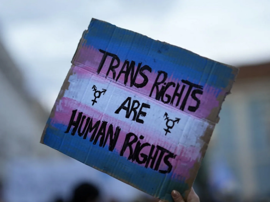 Το Ευρωκοινοβούλιο στέλνει μήνυμα: «Οι τ...