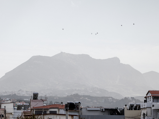 Κρήτη: Αποπνικτική η ατμόσφαιρα από την ...