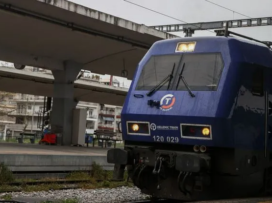 Hellenic Train: Ακινητοποιήθηκε αμαξοστο...