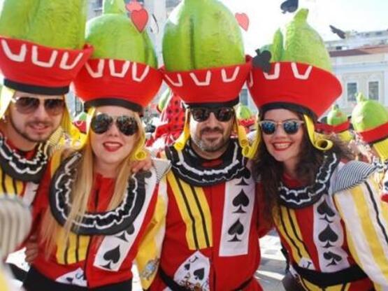 Φωτορεπορτάζ από τη μεγάλη παρέλαση του ...