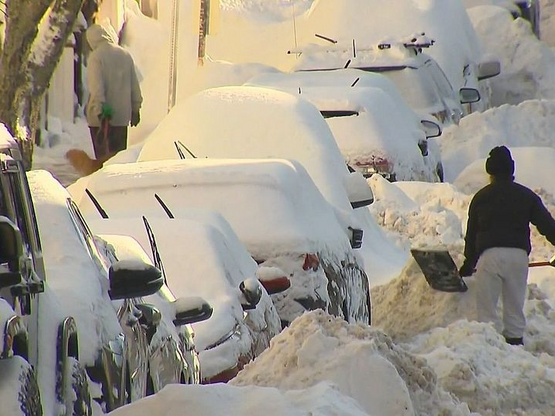 Νέα Υόρκη: Χιονοπόλεμος και με την αστυν...