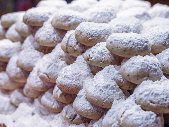 Χριστούγεννα: Πόσο κοστίζουν φέτος τα γλ...